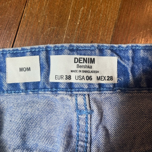 Bershka blue denim, high waisted mom jeans. Europe size 38, US size 06 - Picture 1 of 5